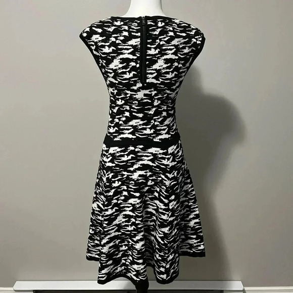 Milly Fit Flare Sleeveless Knit Dress - Picture 6 of 15